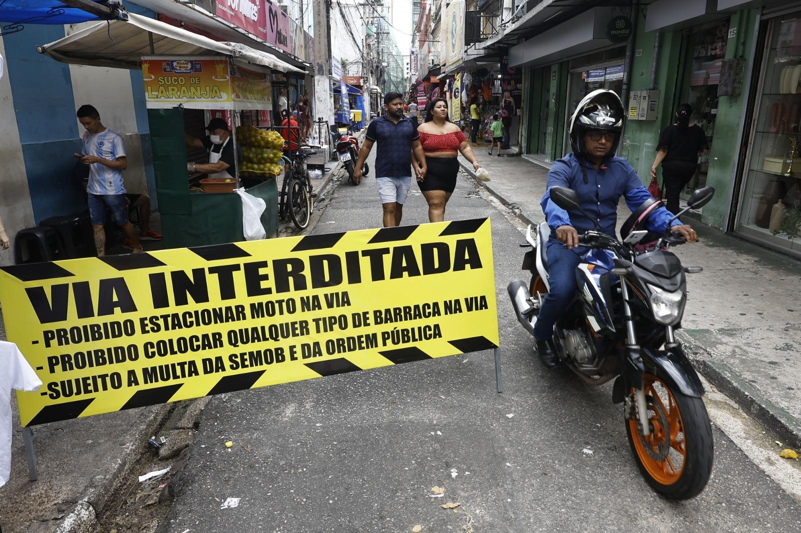 Travessa 13 de Maio segue interditada e preocupa comerciantes às vésperas do Círio